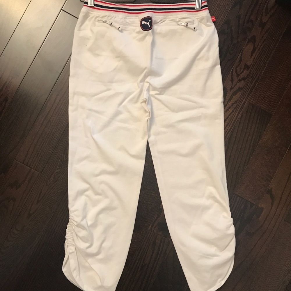 ❤️SOLD❤️Puma Girls Track pants 👖 - Picture 2 of 4